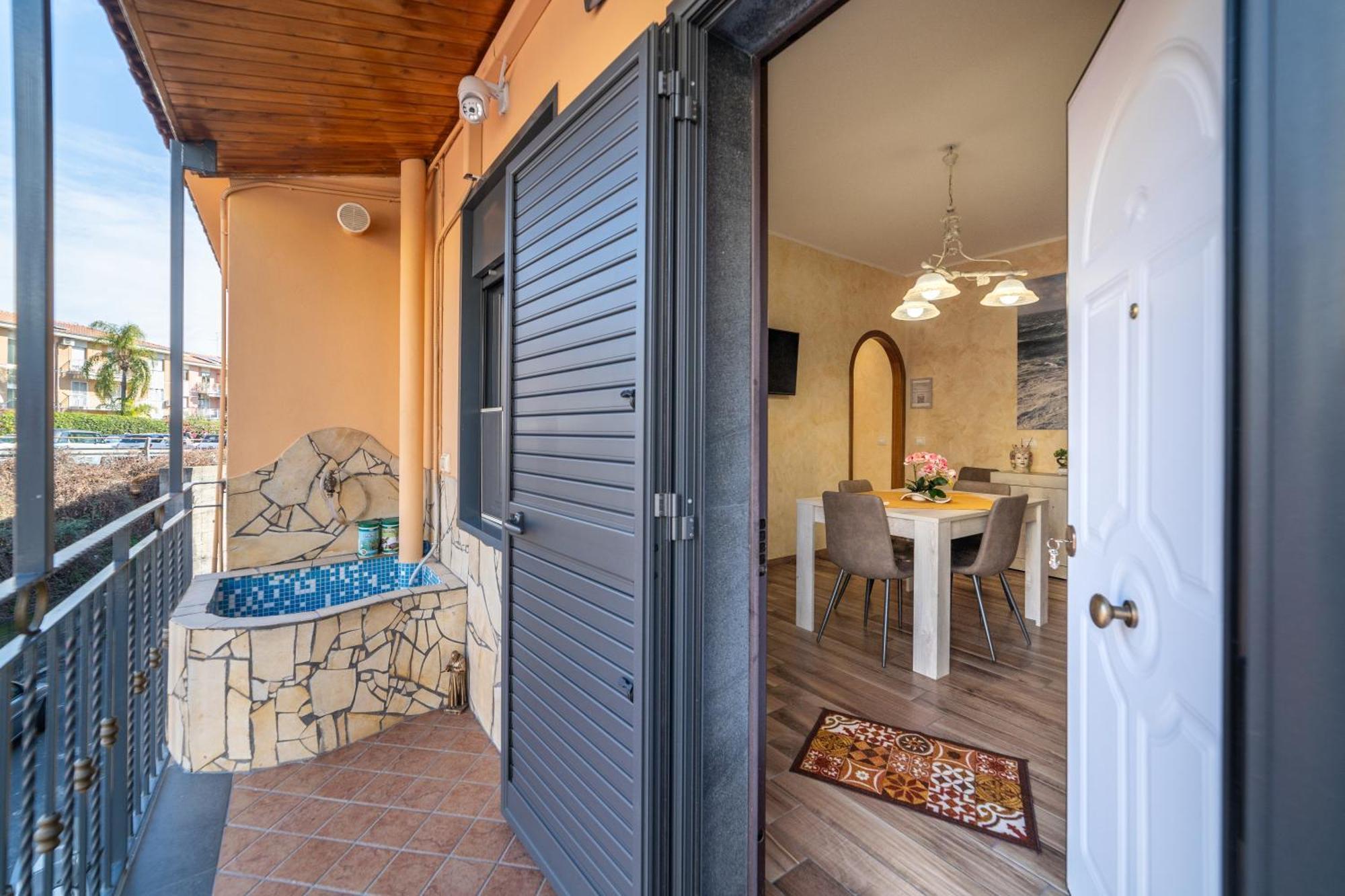 Casa La Scivola Apartment Catania Ngoại thất bức ảnh